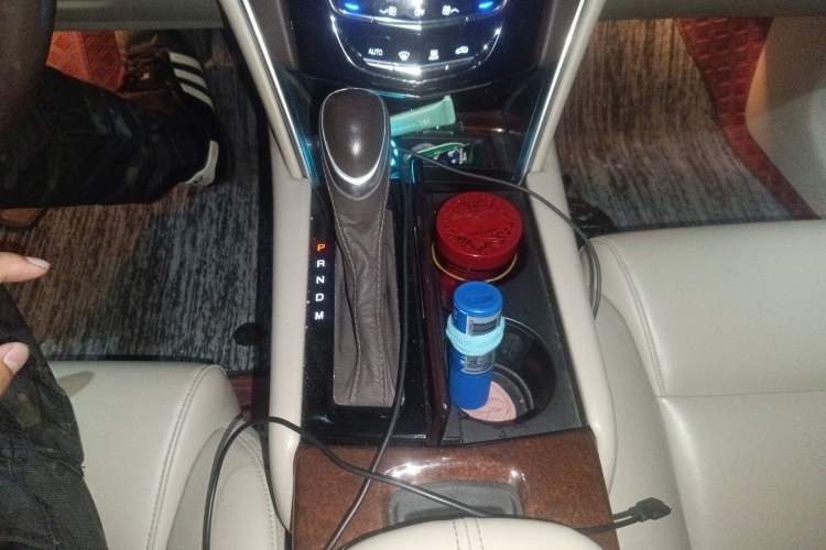 Used Cadillac XTS 2017 28T Tech Edition Gear Lever