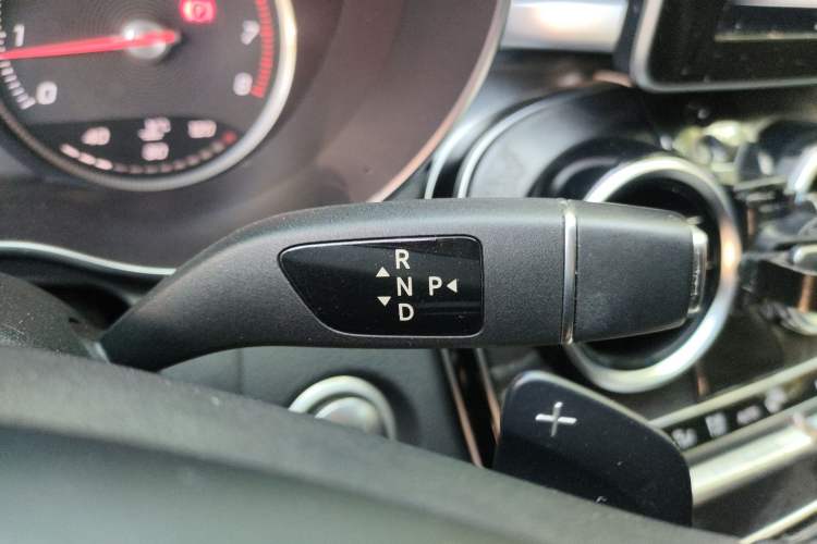 Used Mercedes-Benz C-Class 2015 C 180 L Sport Edition Gear Lever