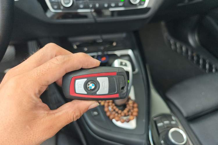 Used BMW 2 Series 2019 225i Convertible Coupe Sports Design Package Vehicle Key