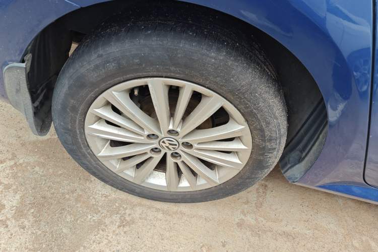 Used Volkswagen Gran Lavida 2013 1.4 TSI Automatic Comfort Model