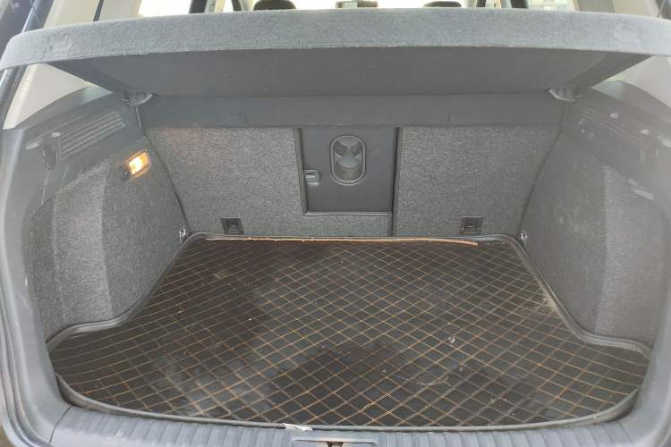 Used Volkswagen Tiguan L 2016 300TSI Automatic Two-Wheel Drive Luxury Edition