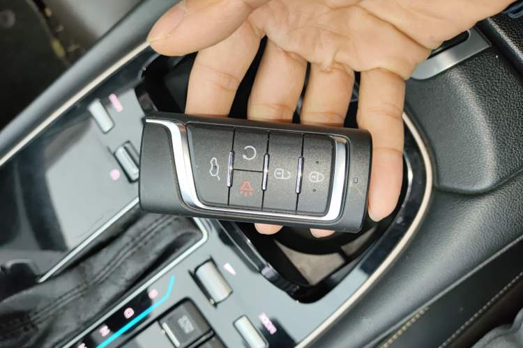 Used GAC Trumpchi GS5 2019 270T Automatic Luxury Edition Vehicle Key