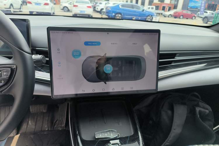 Used BYD Seal 2022 550 km Standard Range Rear-Wheel Drive Elite Version Audio And AC Panel