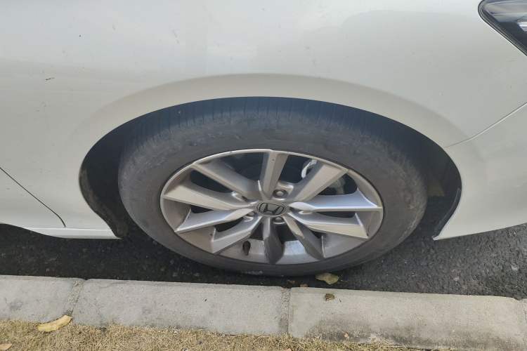 Used Honda Accord 2022 260TURBO Luxury Edition Right Front Wheel Hub