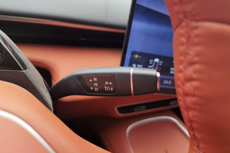 Used Deepal S07 2024 215Max Qiankun Intelligent Driving ADS SE Range-Extended Version
