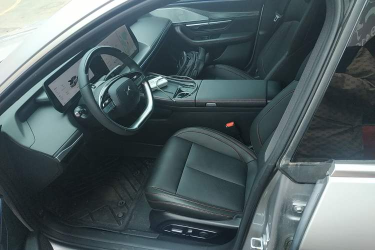 Used XPeng P7 2023 P7i 702 Pro