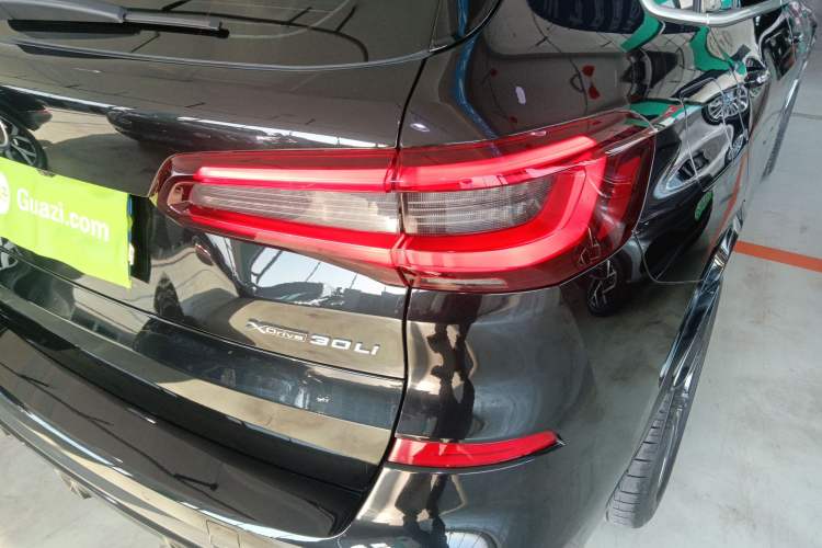 Used BMW X5 2022 Restyled xDrive 30Li Luxury Version M Sport Package