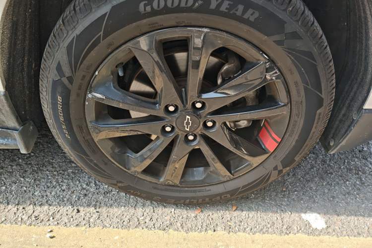 Used Chevrolet Equinox 2019 Redline 550T Automatic All-Wheel-Drive RS Model China VI Standard
