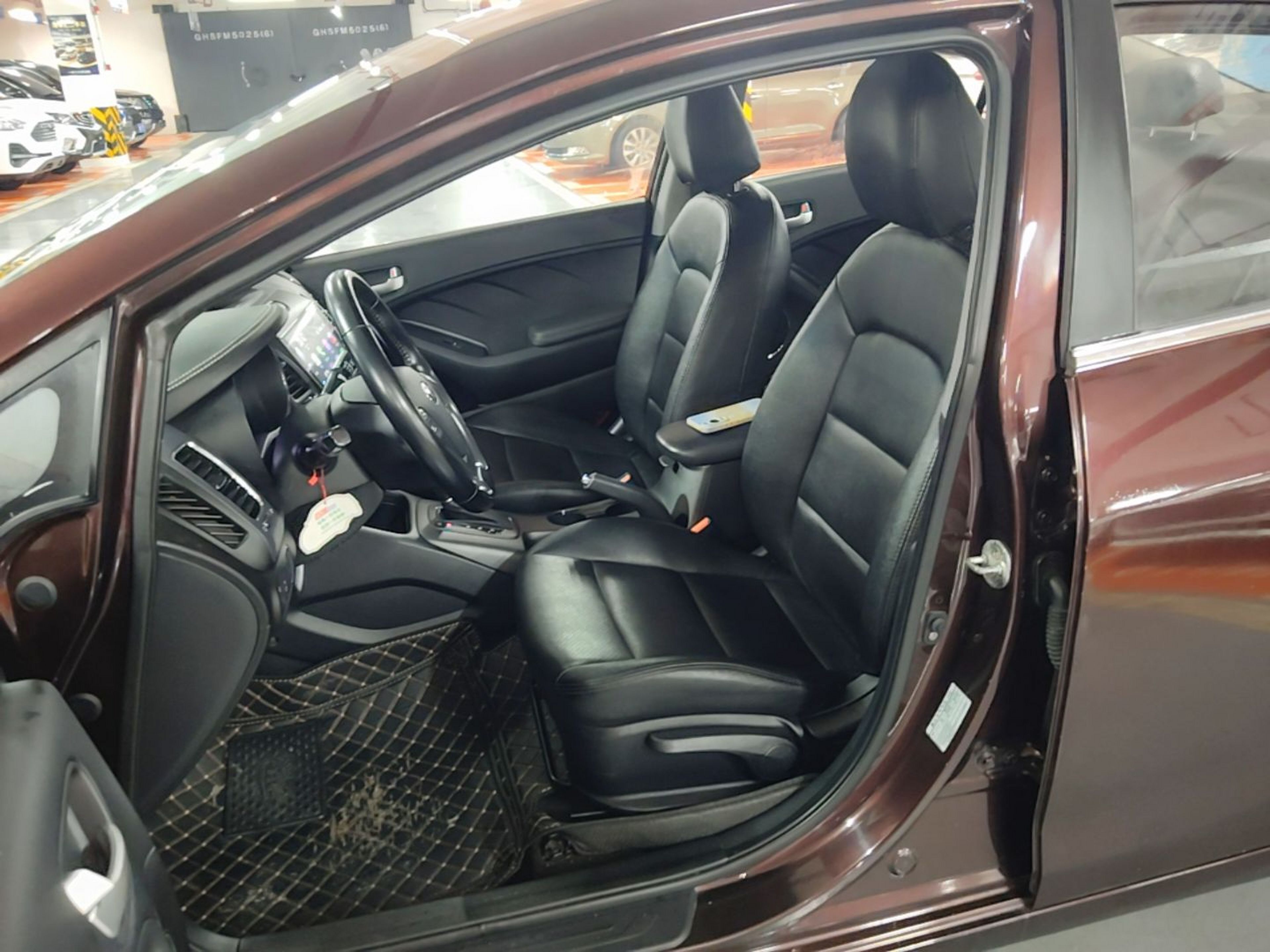 Interior delantero