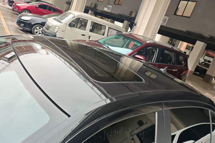 Used Volkswagen Lavida 2017 1.6L Automatic Comfort Edition
