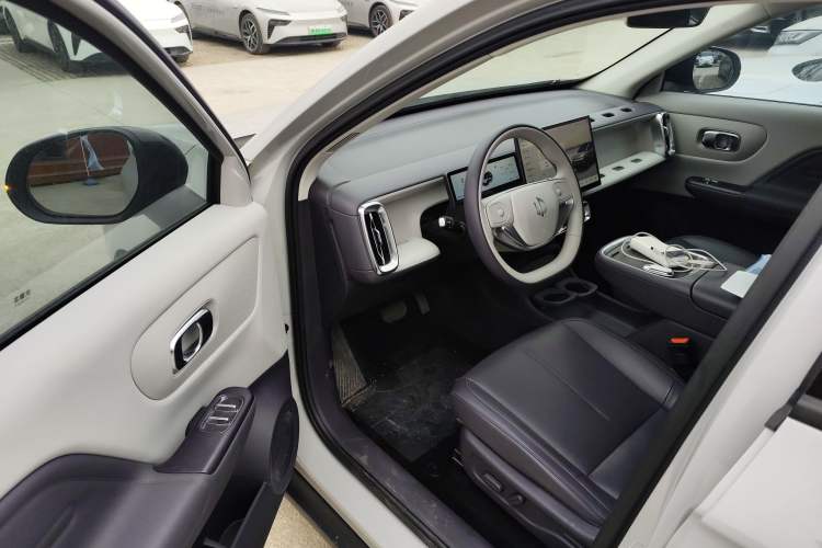 Used Leapmotor B10 2025 510 Joyful Edition Driver Seat