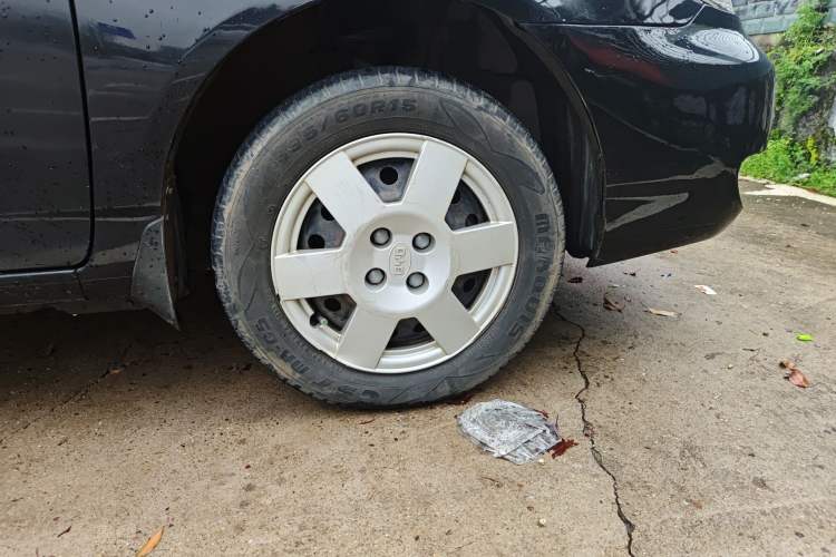 Used BYD F3 2018 1.5L Manual Classic Model Right Front Wheel Hub