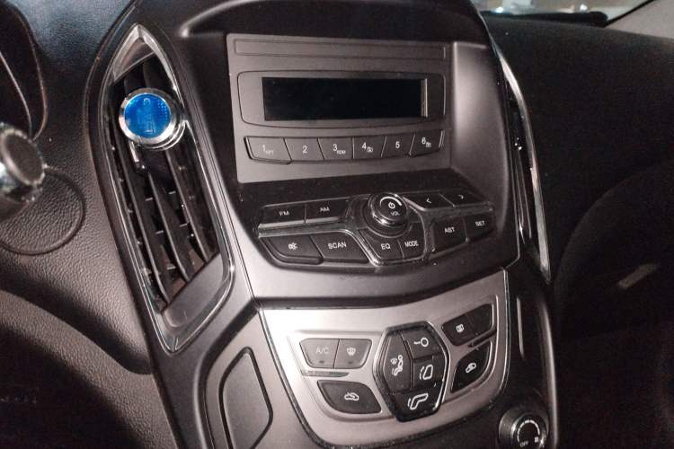 Used Chery Arrizo 5 2016 1.5L Manual Lingchao Edition Audio And AC Panel