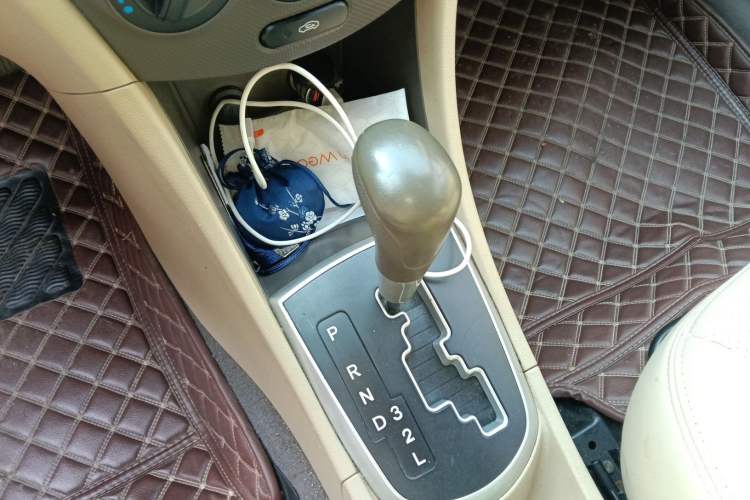 Used Hyundai Verna (older generation) 2010 Sedan 1.4L Automatic Comfort Model GS
