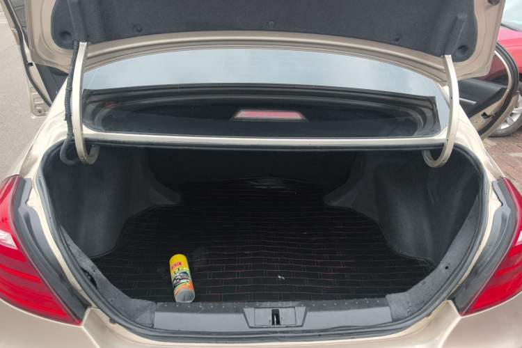 Used Geely Auto Emgrand 2017 Sedan Million Edition 1.3T Manual Top-Grade Version
