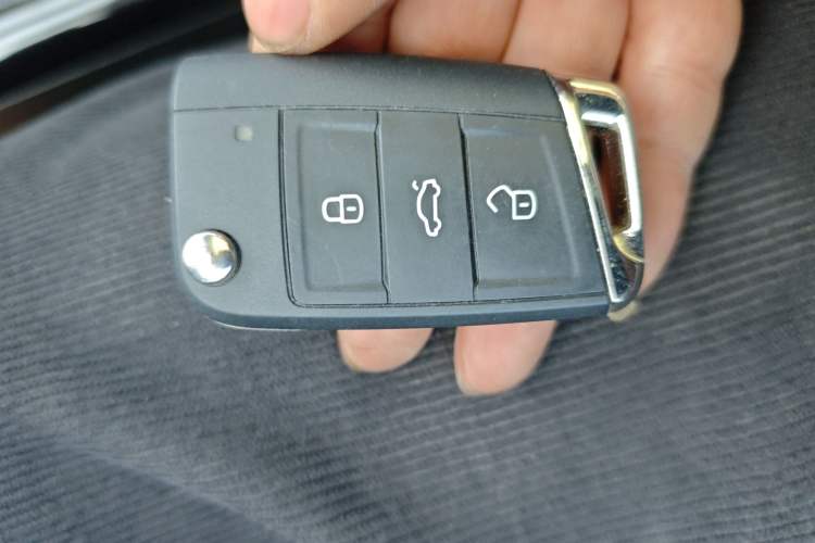 Used Volkswagen Tayron 2019 330TSI Two-Wheel Drive Luxury Model China VI Standard