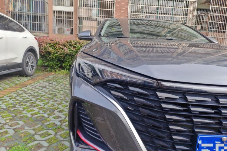 Used CHANGAN Eado 2022 PLUS Blue Whale NE 1.4T GDI DCT Prestige Edition Right Front Headlight