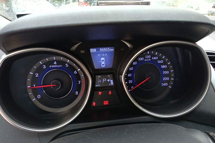 Used Hyundai Elantra (5th Generation / Langdong) 2015 1.6L Automatic Leading Model Instrument Cluster