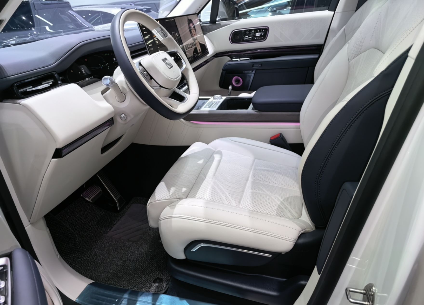 Zeekr 9X 2025 Hyper Edition 70kWh — снимка 17