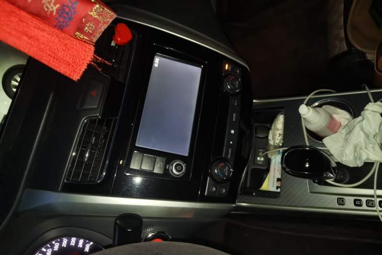 Used Nissan Teana 2016 2.0L XL Comfort Edition Audio And AC Panel