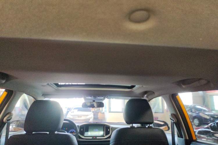 Used Kia kx1 Stonic 2019 1.4L Automatic Sport Edition China VI Headliner