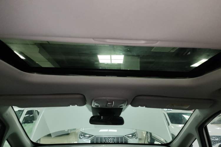 Used GAC Trumpchi M6 2021 PRO 270T Automatic Luxury Edition
