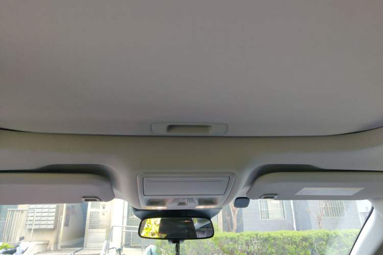 Used Ford Mondeo 2025 2.0T EcoBoost Luxury Version Headliner