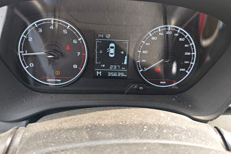 Used Geely Auto Vision X3 2021 PRO 1.5L Manual Elite Model Odometer Close Up