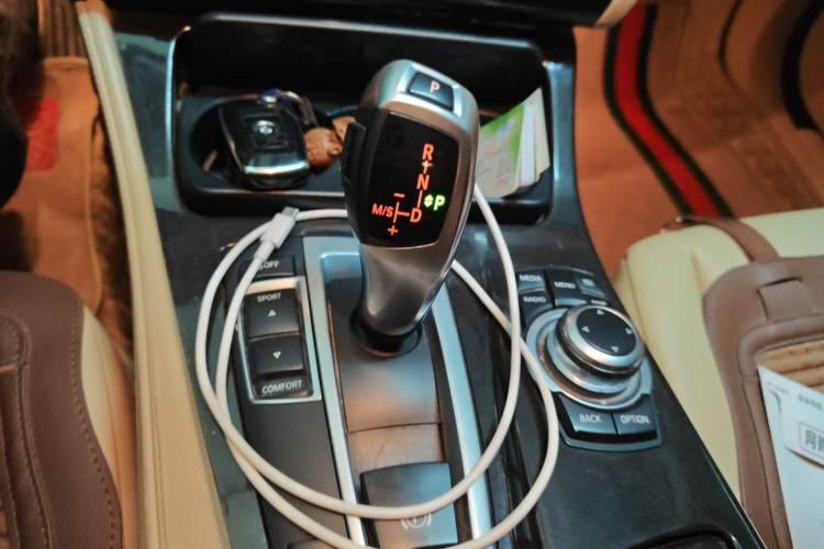 Used BMW 5 Series 2013 525Li Leading Model Gear Lever