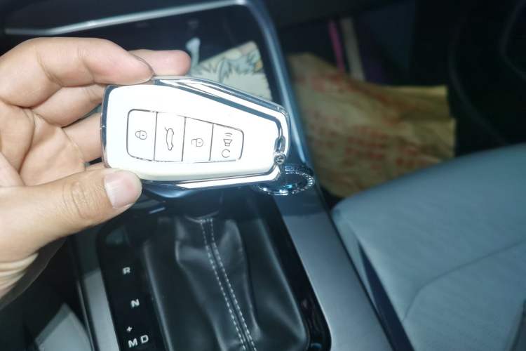 Used Geely Auto Emgrand 2022 4th Generation 1.5L CVT Flagship Model
