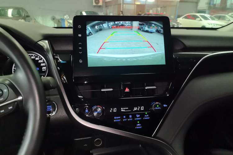 Used Toyota Camry 2021 2.0G Luxury Edition Audio And AC Panel