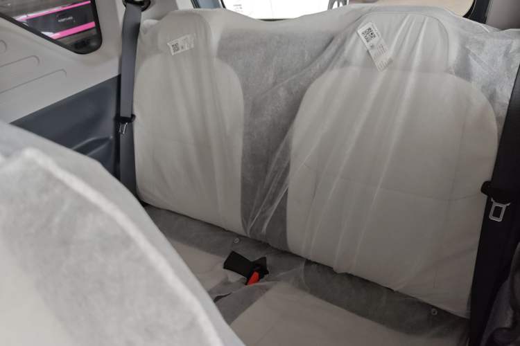 Used Geely Galaxy Panda 2025 210km Panda Kart Left Rear Seat