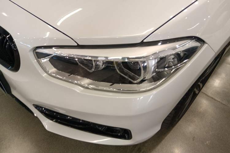 Used BMW 1 Series 2018 118i Sport Design Package
