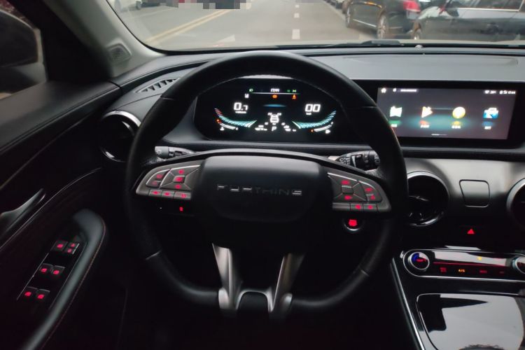 Used FORTHING T5 EVO 2021 1.5TD DCT Diamond Edition