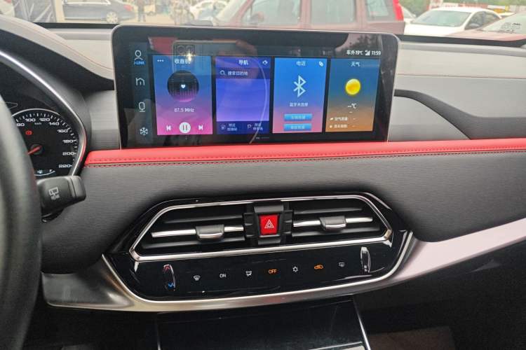 Used SOL X8 2021 300T DCT Luxury Smart Connect Edition 5 Seats
