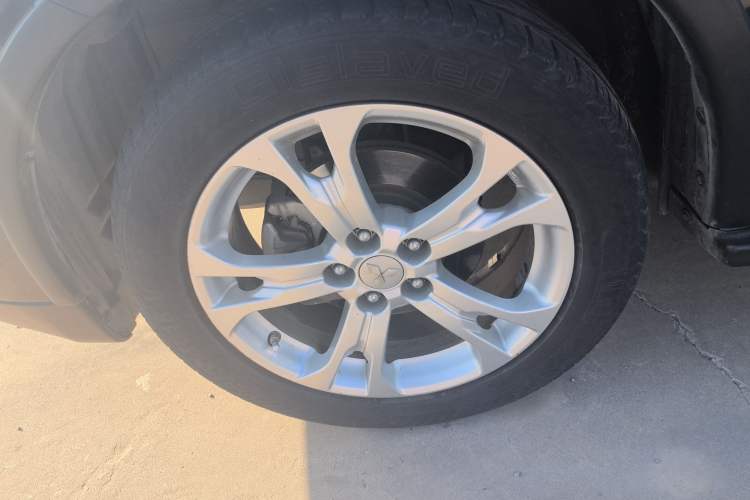 Used Mitsubishi Outlander (Import) 2014 2.4L 4x4 Deluxe Value Edition 5 Seats