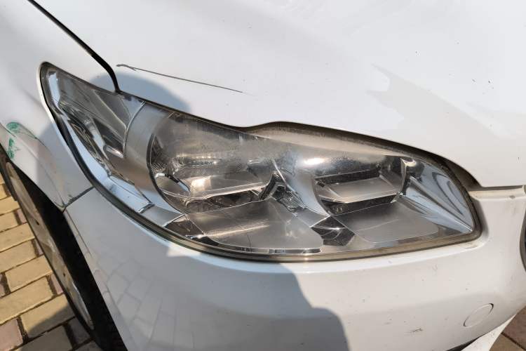 Used Peugeot 301 2014 1.6L Automatic Comfort Edition Right Front Headlight