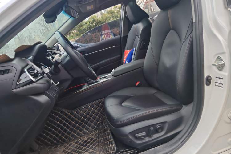 Used Toyota Camry 2019 Revised Version 2.0G Luxury Edition