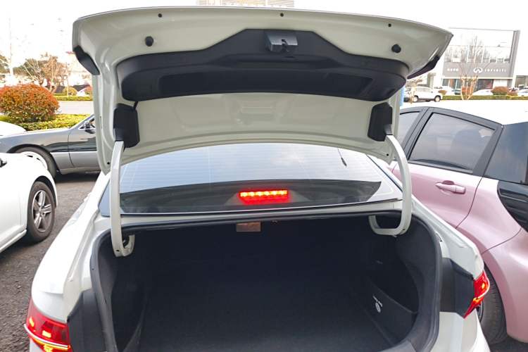 Used Volkswagen Sagitar 2022 280TSI DSG Excellence Edition Trunk