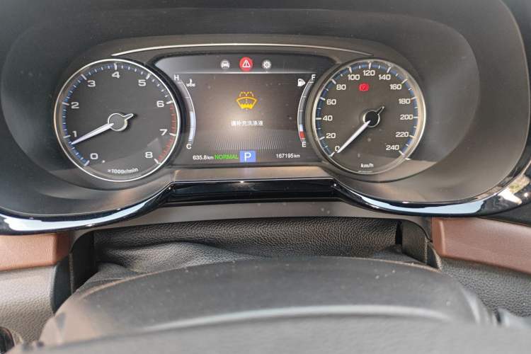 Used GAC Trumpchi GS8 2017 320T Two-Wheel Drive Luxury Smart Connectivity Version (7 Seats)