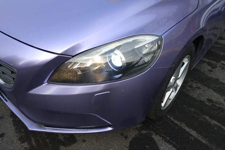 Used Volvo V40 2016 T3 Zhiyi Edition
