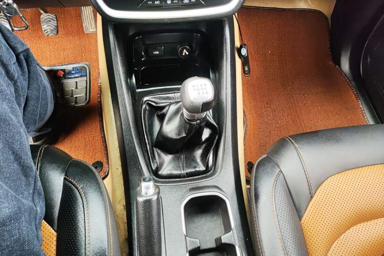 Used Wuling Hongguang S3 2018 1.5T Manual Comfort Model China V Standard