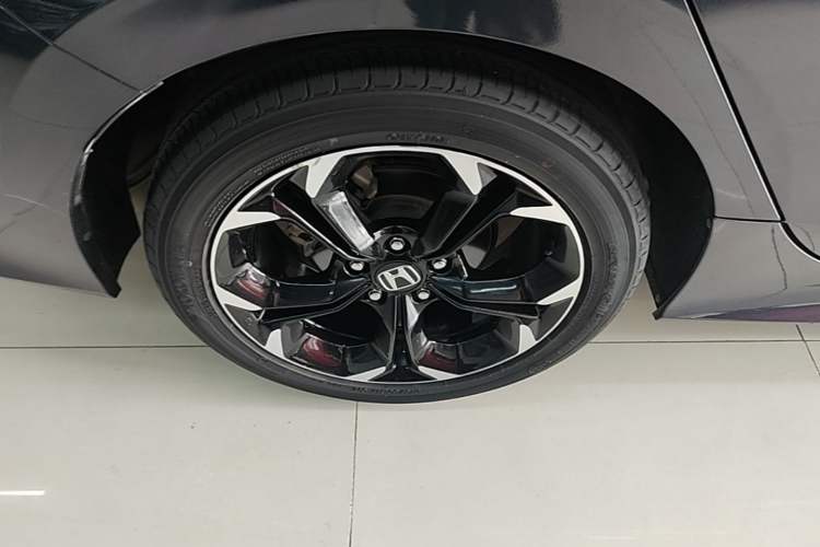 Used Honda Civic 2022 240TURBO CVT Dynamic Edition
