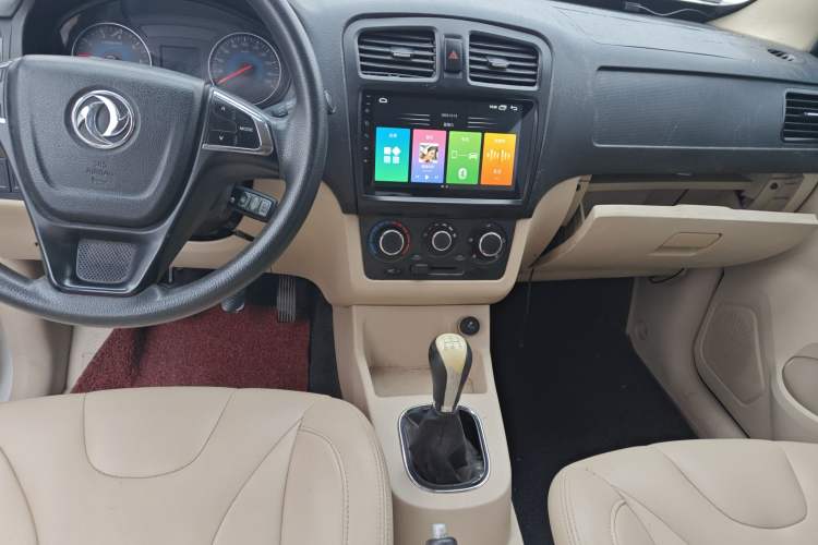 Used Dongfeng Fengon 370 2016 1.5L Manual Standard Edition SFG15-05 7 Seats