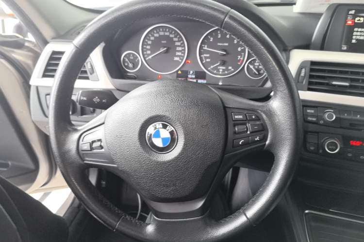 Used BMW 3 Series 2015 320Li Luxury Edition Fashion Model