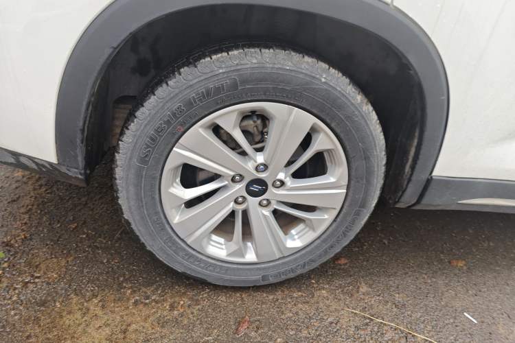 Used CHANGAN OSHAN X7 2020 1.5T Automatic Elite Edition Right Rear Wheel Hub