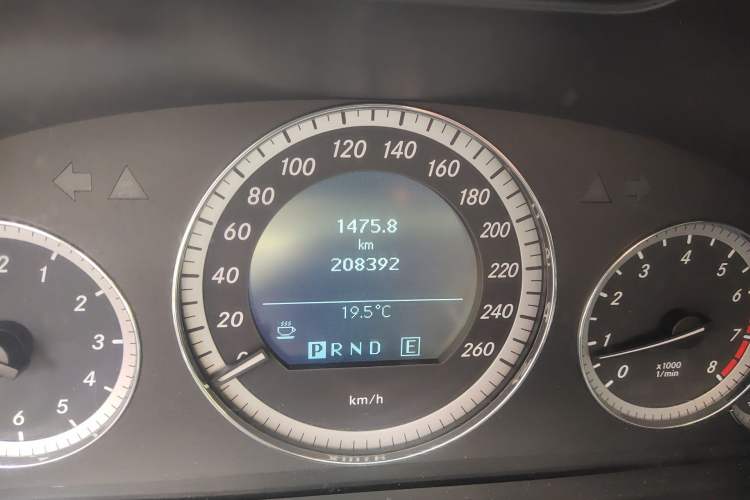 Used Mercedes-Benz E-Class 2010 E 260 L CGI Elegant Model Odometer Close Up