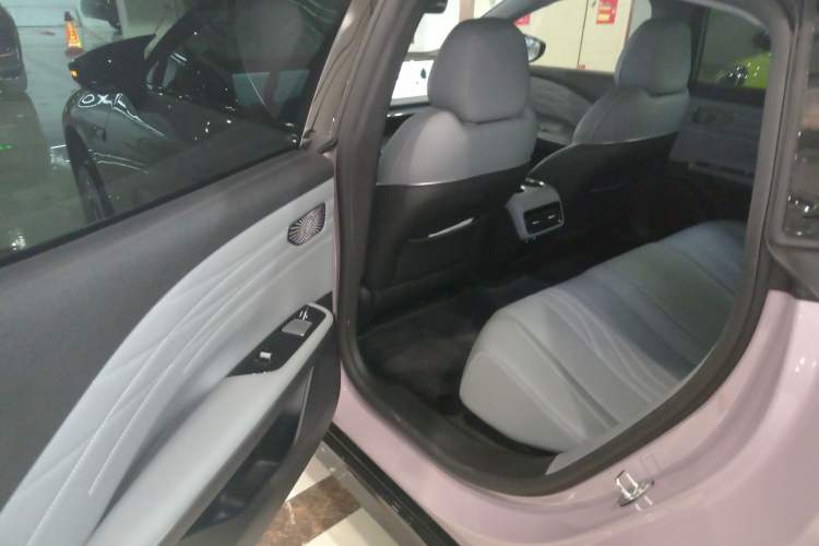 Used Geely Galaxy E8 2024 550 km Range Rear-Drive Dragon Edition