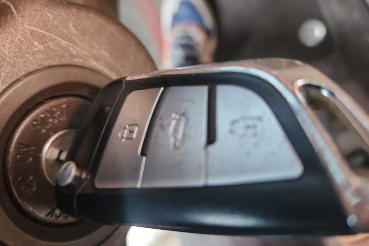 Used Baojun 730 2016 1.5L Manual Comfort Version 7 Seats China V Emission Standard
