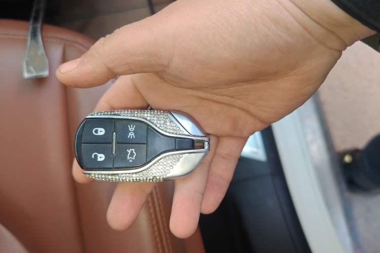 Used Maserati Levante 2019 3.0T Standard Version China V Emission Standard Vehicle Key